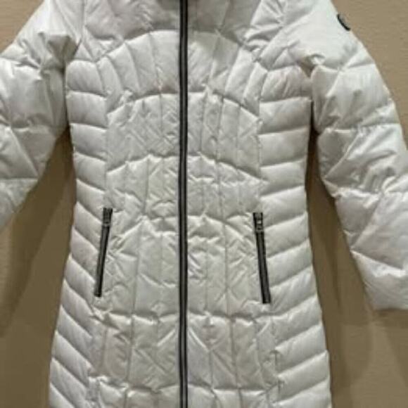 Women's size small Guess Longer puffer jacket - Picture 2 of 6